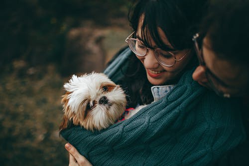 夫妻两个人都出轨婚姻还能继续过吗